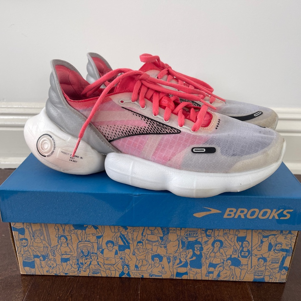 Women’s Brooks Aurora-BL